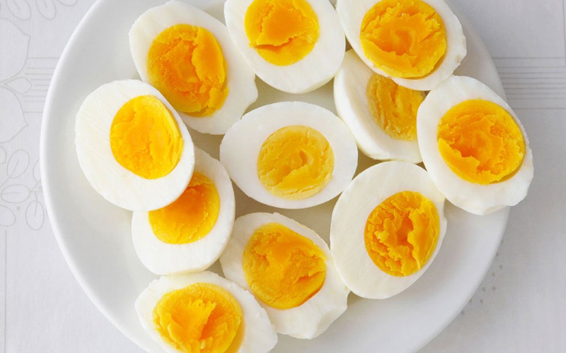 Ăn trứng luộc giúp bạn no nhanh hơn