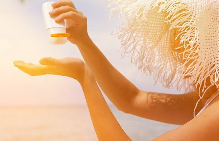 Kem chống nắng chăm sóc da tuổi 30 trước tia UV và tia cực tím