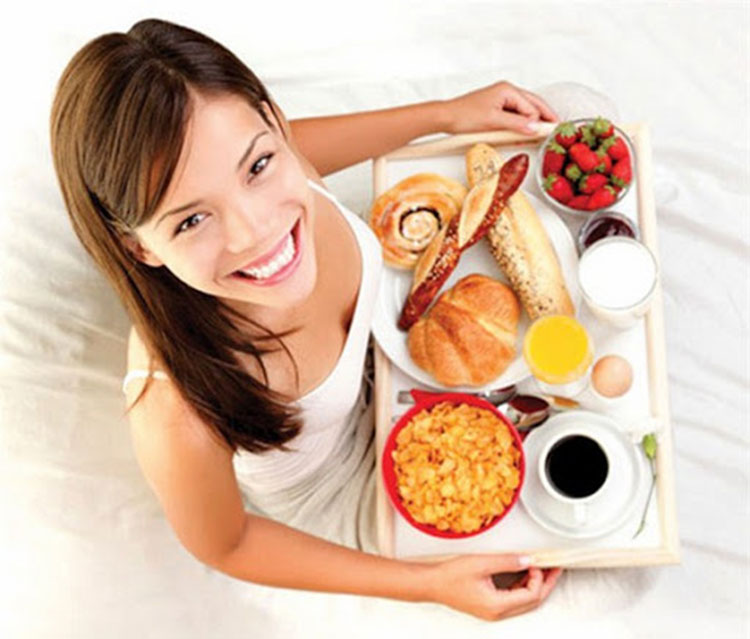 việc bỏ qua các bữa ăn khác khiến cơ thể rơi vào trạng thái suy nhược, mệt mỏi, sức đề kháng suy giảm và có thể bị các bệnh về tiêu hóa
