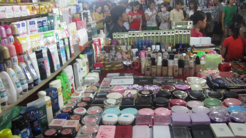 Mỹ phẩm giá sỉ tại Chợ Kim Biên