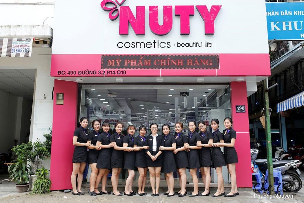 Nuty Cosmetics có bán hàng fake, bán hàng giả không