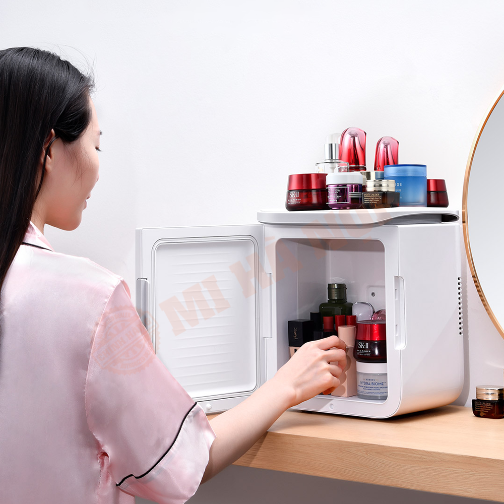 Tủ lạnh mini đựng mỹ phẩm ra đời với mục đích bảo quản các sản phẩm làm đẹp một cách tốt nhất