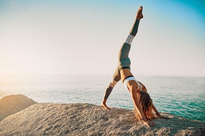 Duy trì thói quen tập Yoga thường xuyên mang lại cho bạn rất nhiều lợi ích.