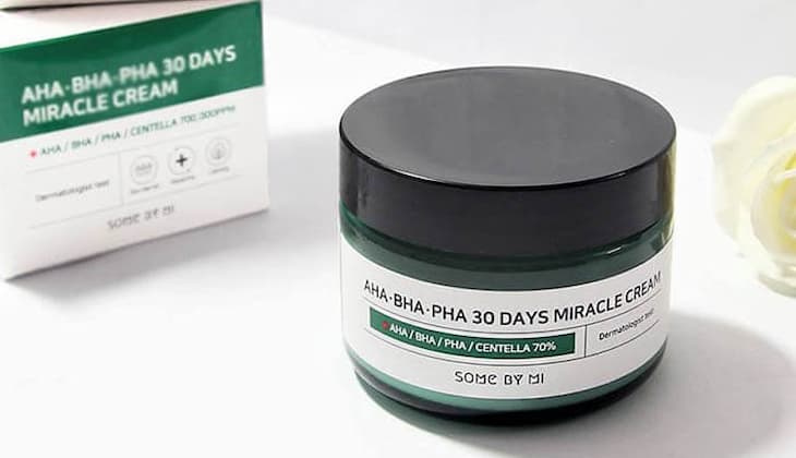AHA-BHA-PHA 30 Days Miracle Cream là thuốc trị mụn Hàn Quốc được đánh giá cao thời gian gần đây