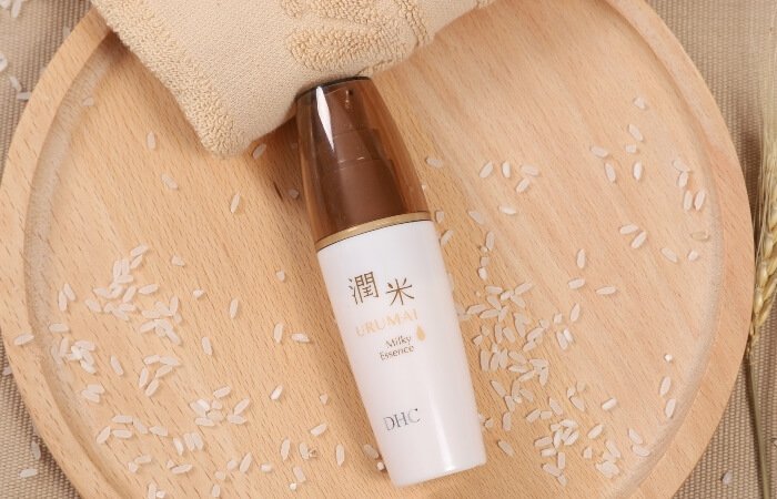 Sử dụng tinh chất chăm sóc da chuyên sâu để khắc phục các vấn đề về lão hóa da