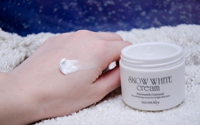 Kết cấu của Snow White Cream Secret Key