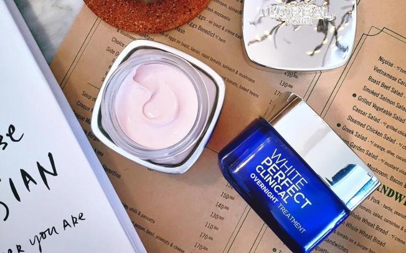 Kết cấu của L’oreal Paris White Perfect Night Cream