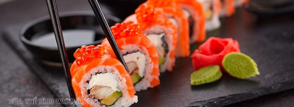 top 25 thuc pham ban can tranh xa gia giam can sushi