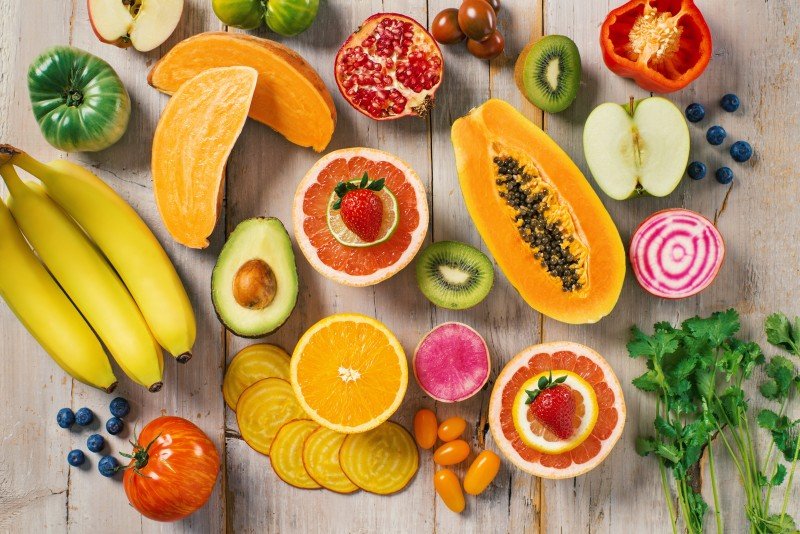 Trái cây chứa rất nhiều vitamin cần thiết cho da
