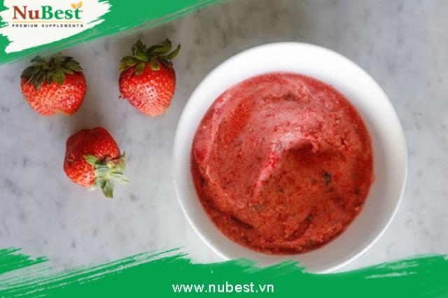 Các dưỡng chất trong dâu tây giúp cải thiện nhanh chóng tình trạng da khô