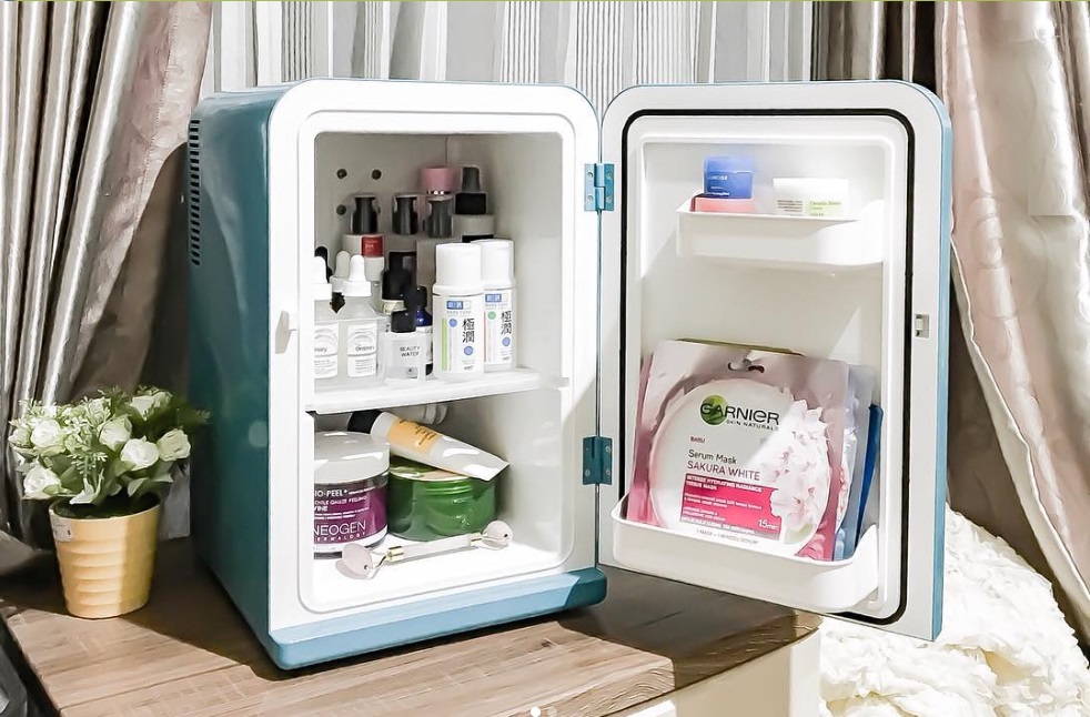 Tủ lạnh skincare - tủ lạnh mini đựng mĩ phẩm là gì?