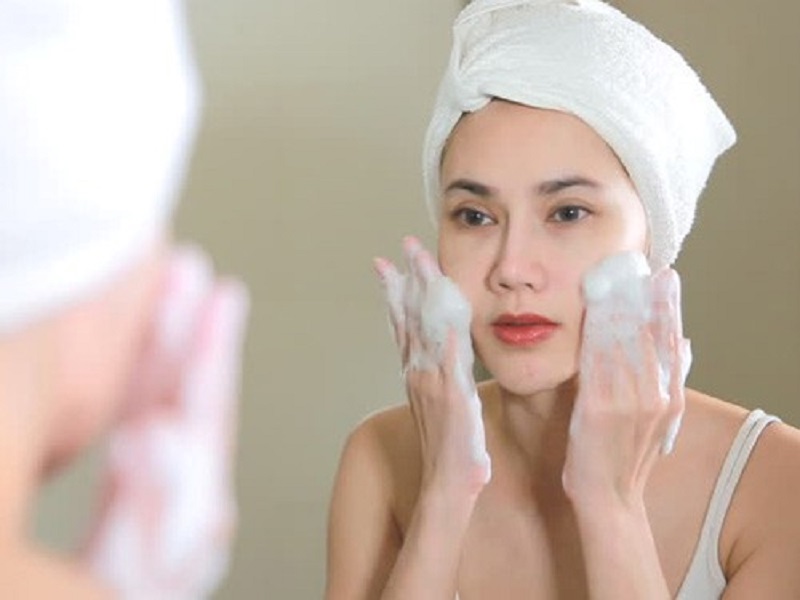 Sử dụng mặt nạ trị mụn giúp dưỡng ẩm cho da và điều trị mụn nhanh chóng hơn