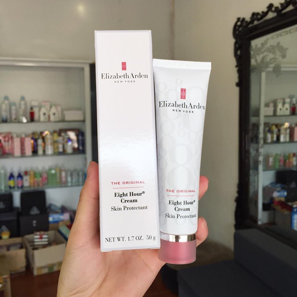 Kem dưỡng môi elizabeth arden