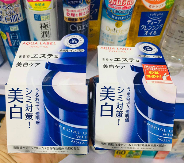 Kem dưỡng Aqualabel xanh