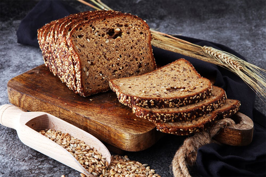 Ăn bánh mì đen vào buổi sáng rất có lợi cho việc giảm cân