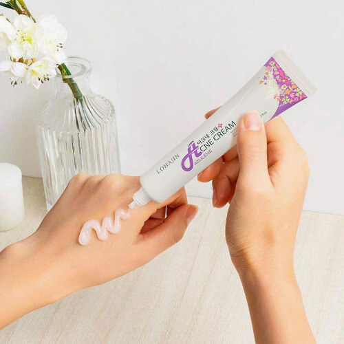 Kết cấu dạng gel mang cảm giác mát lạnh tức thì