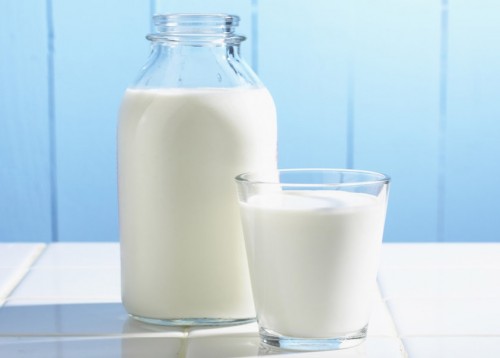cách dưỡng da không cần mỹ phẩm dưỡng da bằng sữa tươi