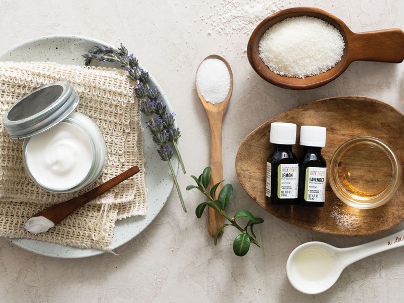 mỹ phẩm làm đẹp