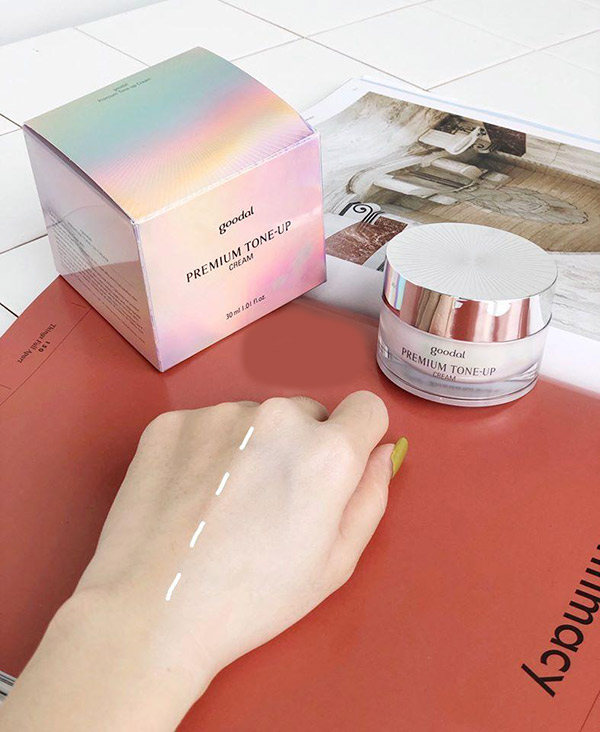 Kem Dưỡng Trắng Da Goodal Premium Tone-up Cream 30ml