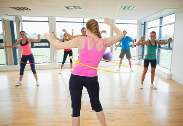 Hướng dẫn lắc vòng giảm mỡ bụng dưới đúng cách