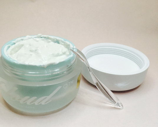 Kem dưỡng da Cloud 9 Whitening Cream