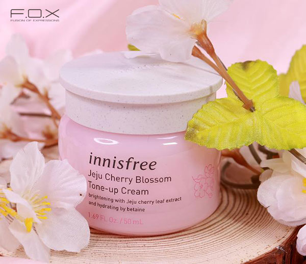 Kem tái tạo da mặt Hàn Quốc Jeju Cherry Blossom Tone Up Cream Innisfree
