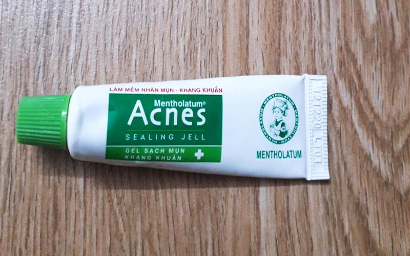 Kem trị mụn ẩn Acnes Sealing Jell