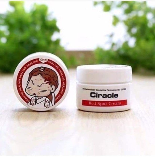 Ciracle Red Spot Cream giúp làm giảm mụn và các sắc tố đốm đỏ trên da.