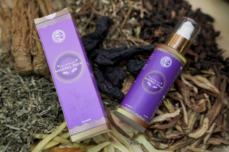 Liệu trình trị nám Vương Phi gồm bài thuốc uống và tinh chất bôi