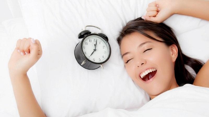 Ngủ đủ giấc giúp giảm cân sau Tết