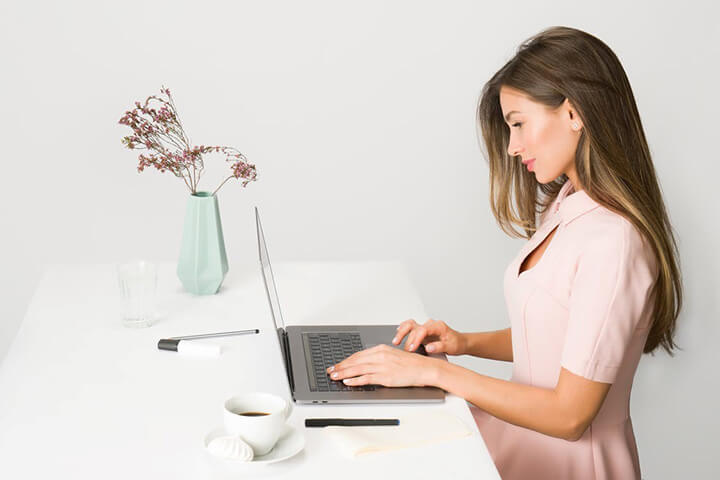 Tư thế ngồi để giảm mỡ bụng hiệu quả nhanh mà đơn giản trong khi làm việc
