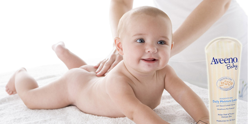 Kem dưỡng da cũng góp phần bảo vệ làn da mỏng manh, nhạy cảm của bé