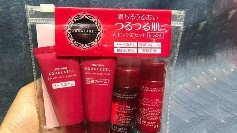 Đánh giá về bộ sản phẩm Shiseido Aqualabel màu đỏ