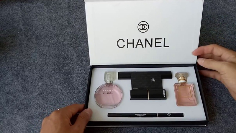 mỹ phẩm Chanel