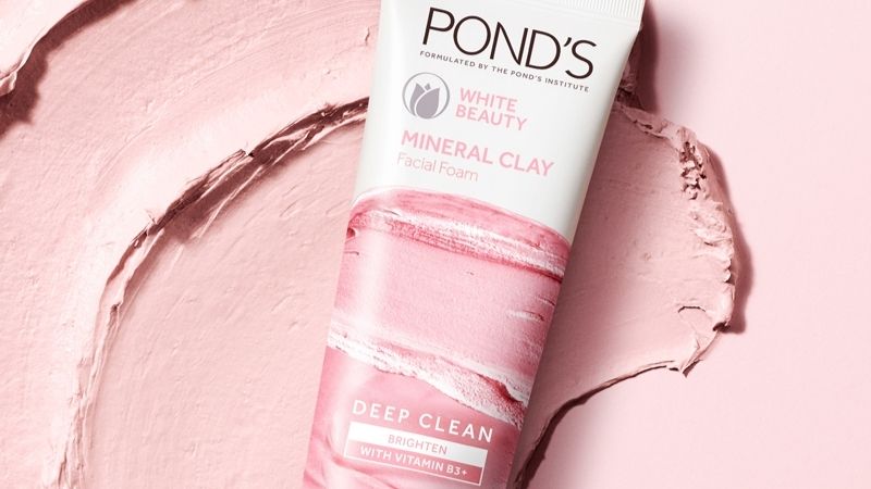 Sữa rửa mặt đất sét Pond’s White Beauty Mineral Clay Face Cleanser